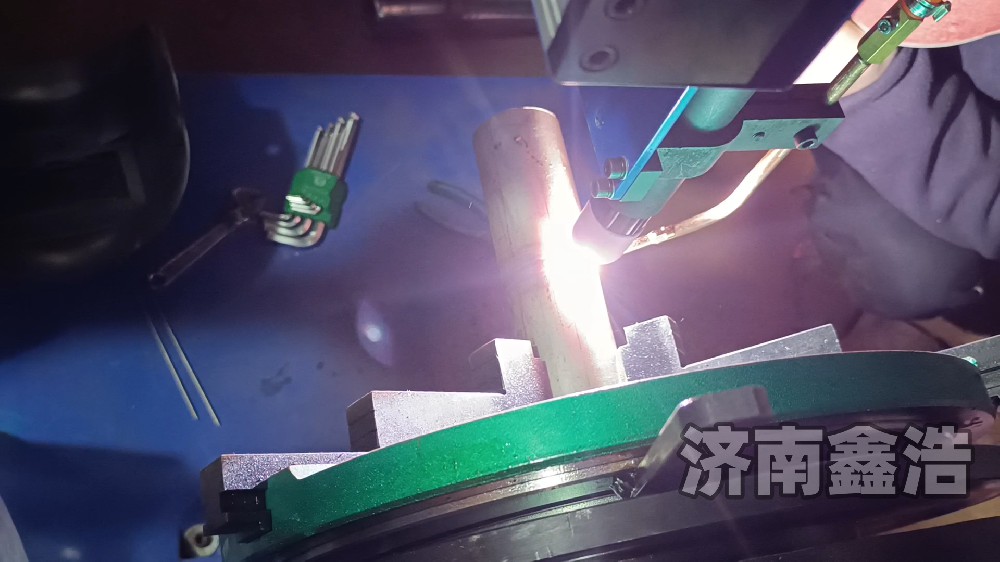 氬弧自動焊設(shè)備1140，智能數(shù)控